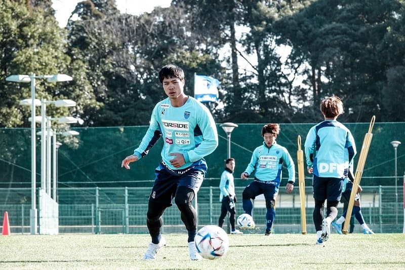 Cầu thủ Công Phượng hiện tại đang không được trọng dụng ở Yokohama